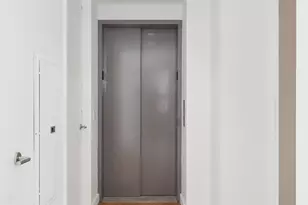 611 W 56th St, New York City, NY 10019 - Photo 18