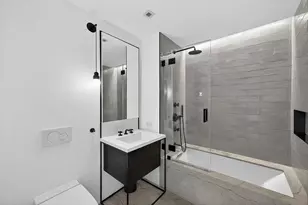 175 W 10th St, New York City, NY 10014 - Photo 12