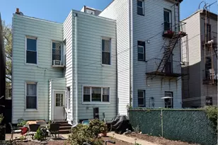 48 Hausman St, New York City, NY 11222 - Photo 16