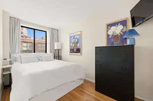 366 W 11th St, New York City, NY 10014 - Photo 4
