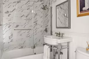 531 Main St, New York City, NY 10044 - Photo 6