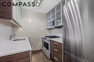 301 E 62nd St, New York City, NY 10065 - Photo 6