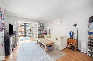 215 E 24th St, New York City, NY 10010 - Photo 1