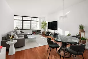 1 Morton Square, New York City, NY 10014 - Photo 1