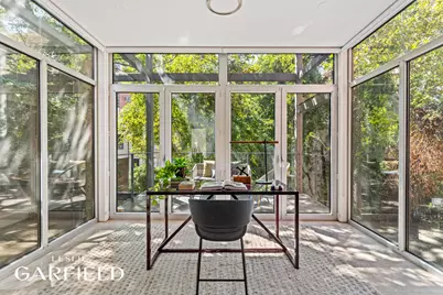 240 E 61st Street, New York City, NY 10065 - Photo 18