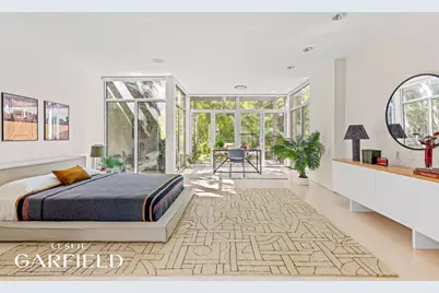 240 E 61st Street, New York City, NY 10065 - Photo 14