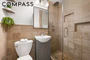 201 E 21st St, New York City, NY 10010 - Photo 6