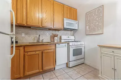 5621 Netherland Avenue #6-B, New York City, NY 10471 - Photo 6