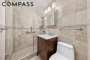 77 W 55th St, New York City, NY 10019 - Photo 4