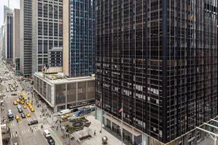 77 W 55th St, New York City, NY 10019 - Photo 6