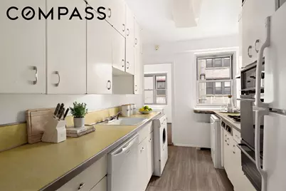 24 Central Park S #11W, New York City, NY 10019 - Photo 6