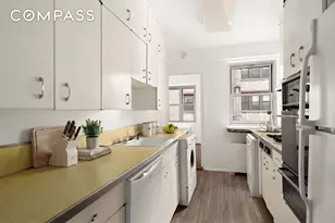 24 Central Park S, New York City, NY 10019 - Photo 6