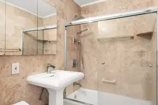 333 Pearl St, New York City, NY 10038 - Photo 6