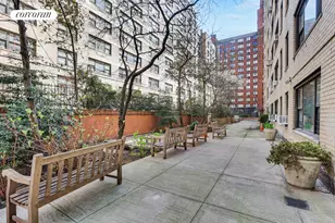 425 E 79th St, New York City, NY 10021 - Photo 18