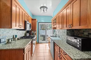1728 E 33rd St, New York City, NY 11234 - Photo 6