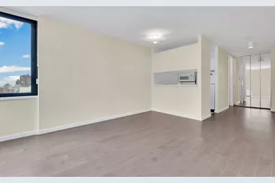 300 E 62nd Street #1103, New York City, NY 10065 - Photo 4