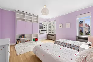 165 W 20th St, New York City, NY 10011 - Photo 6