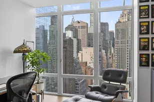 207 E 57th St, New York City, NY 10022 - Photo 14