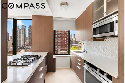 300 E 93rd Street #17F, New York City, NY 10128 - Photo 2