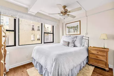 220 E 67th Street #6J, New York City, NY 10065 - Photo 4