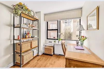 220 E 67th Street #6J, New York City, NY 10065 - Photo 6