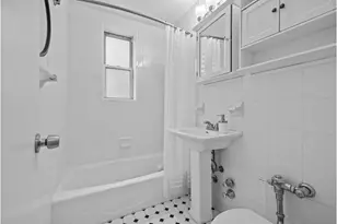 601 Kappock St, New York City, NY 10463 - Photo 10