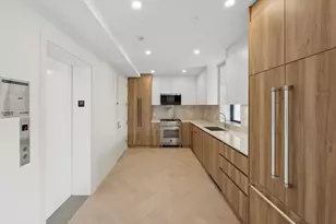 390 Manhattan Ave, New York City, NY 11211 - Photo 6