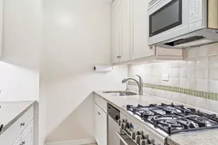 440 E 79th St, New York City, NY 10075 - Photo 4