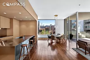 527 W 27th St, New York City, NY 10001 - Photo 1