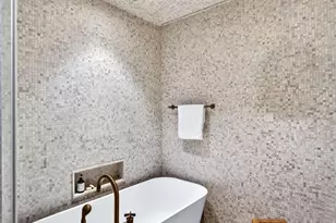 527 W 27th St, New York City, NY 10001 - Photo 12