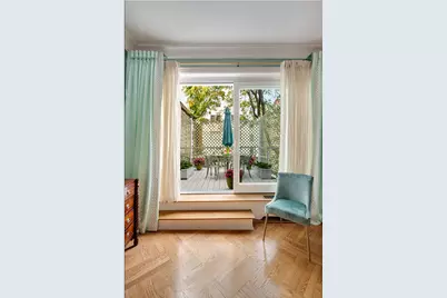 113 E 64th Street, New York City, NY 10065 - Photo 8