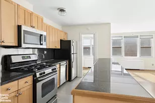 201 E 36th St, New York City, NY 10016 - Photo 4