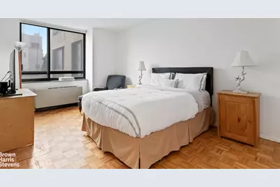 171 E 84th Street #19A, New York City, NY 10028 - Photo 4