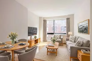 537 W 27th St, New York City, NY 10001 - Photo 2