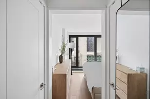 111 W 56th St, New York City, NY 10019 - Photo 6