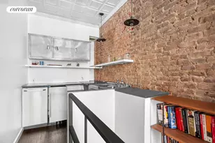 215 E 17th St, New York City, NY 10003 - Photo 2