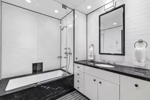 126 E 74th St, New York City, NY 10021 - Photo 18
