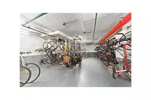410 W 24th St, New York City, NY 10011 - Photo 22