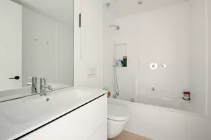 368 Clinton St, New York City, NY 11231 - Photo 14