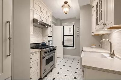 151 E 83rd Street #2A, New York City, NY 10028 - Photo 2