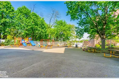 5645 Netherland Avenue #6E, New York City, NY 10471 - Photo 14