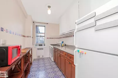 5645 Netherland Avenue #6E, Bronx, NY 10471 - Photo 10