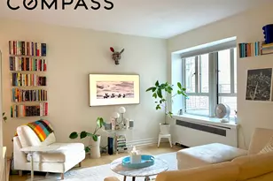 165 W 20th St, New York City, NY 10011 - Photo 2