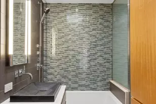 215 W 91st St, New York City, NY 10024 - Photo 8