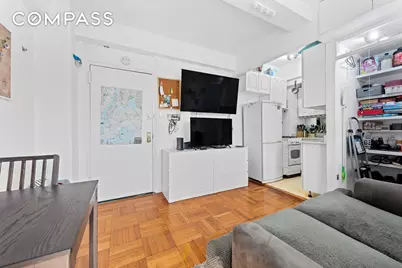225 Central Park W #619, New York, NY 10024 - Photo 2
