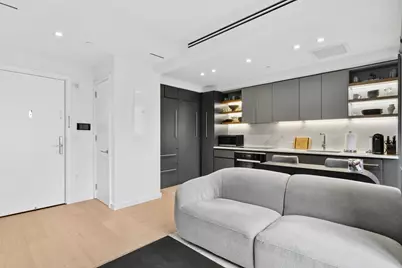 300 W 30th Street #4B, New York City, NY 10001 - Photo 2