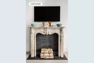 155 E 93rd Street #11D, New York City, NY 10128 - Photo 2