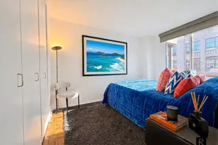 350 W 50th St, New York City, NY 10019 - Photo 4