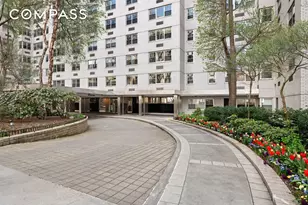 70 E 10th St, New York City, NY 10003 - Photo 18