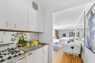 60 E 9th St, New York City, NY 10003 - Photo 4